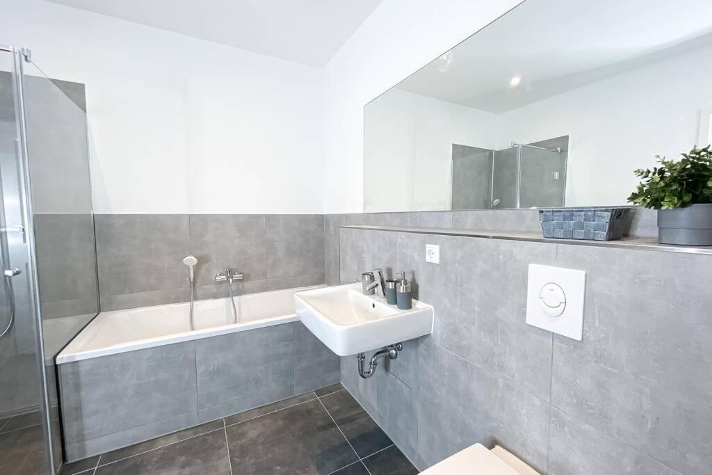 Modernes Luxus-Apartment Im Leipziger Zentrum Dış mekan fotoğraf
